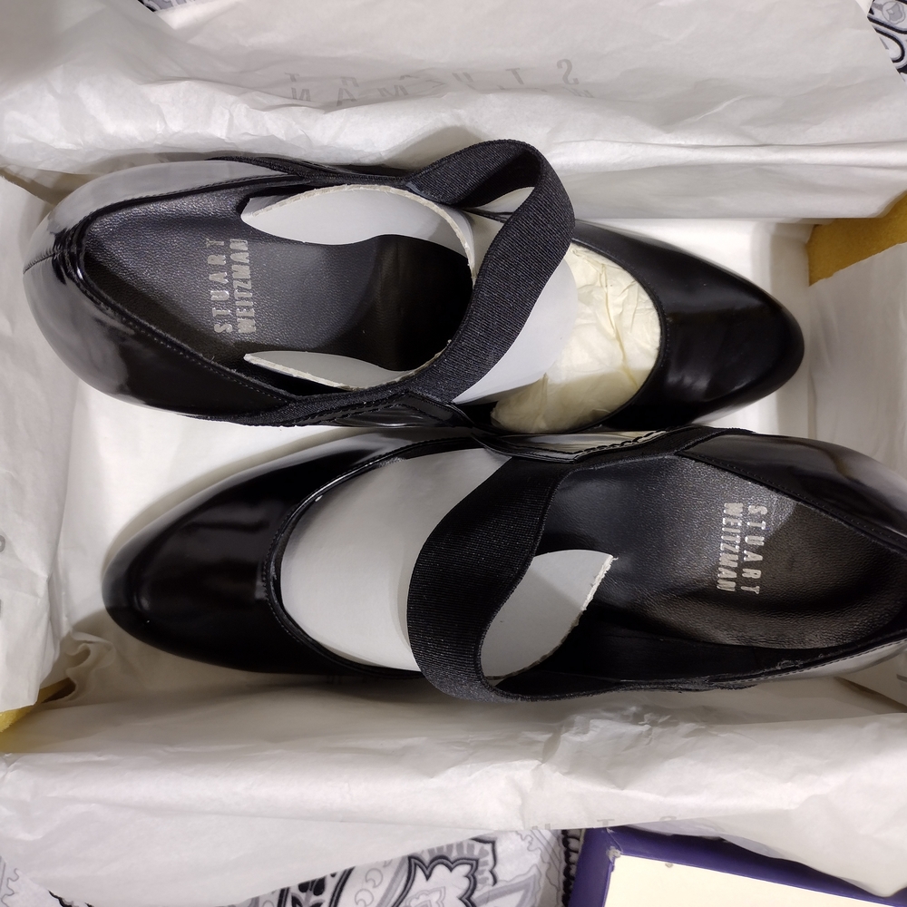 New Never Worn Stuart Weitzman Black Flats & Loafers